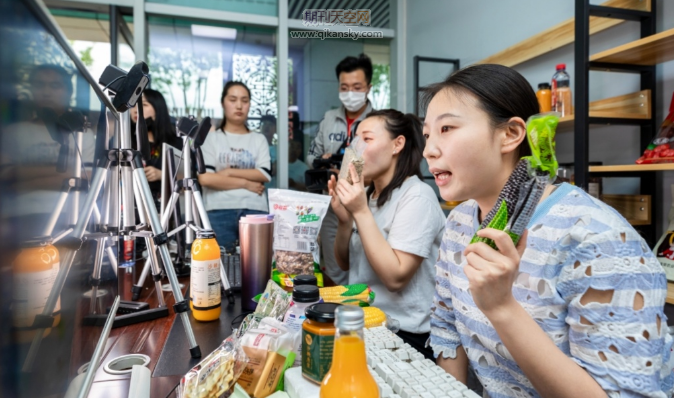 “直播带货”的媒介环境学解读与反思